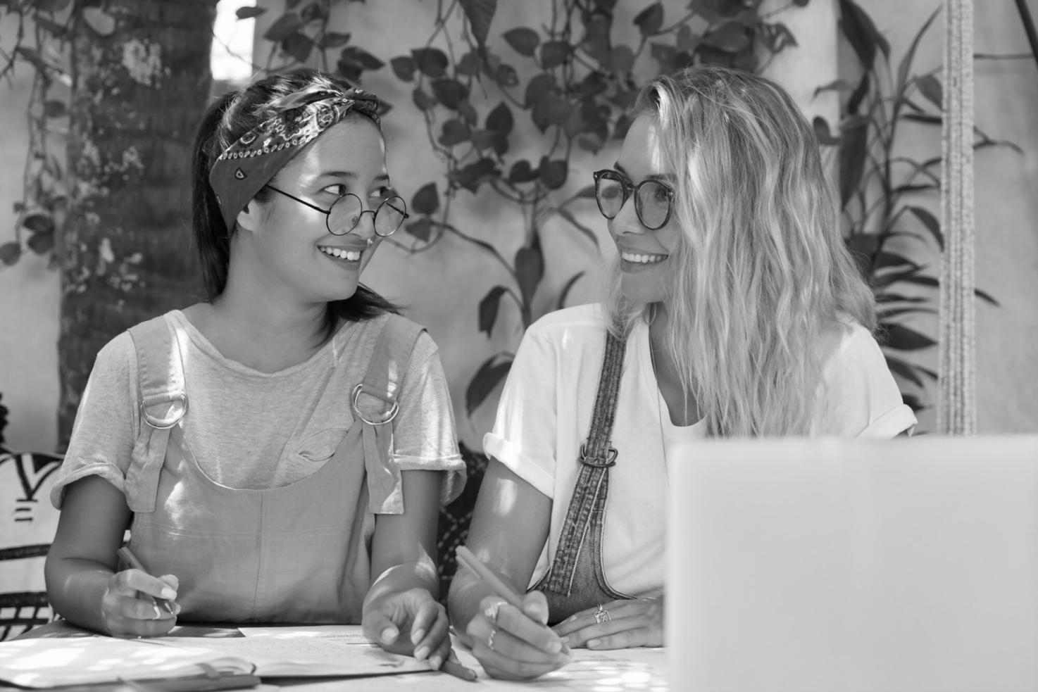 Interactive learning session with participants discussing financial strategies